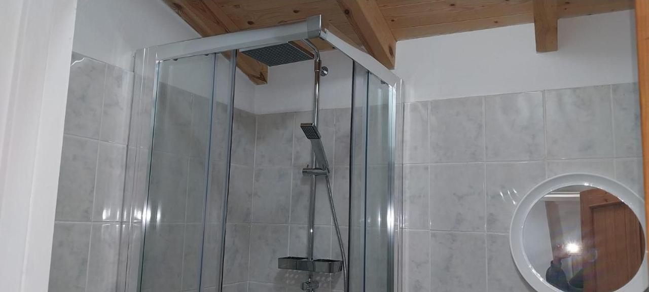 Lovely Studio In Strinilas With Its Own Pool Exterior photo